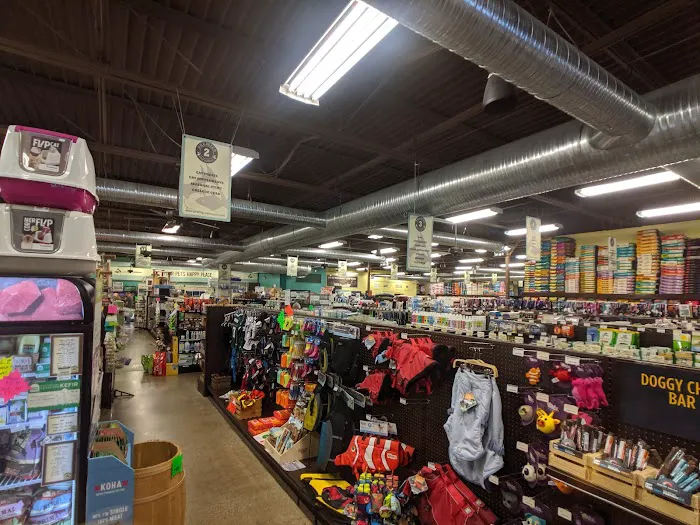 Premier Pet Supply Picture 1