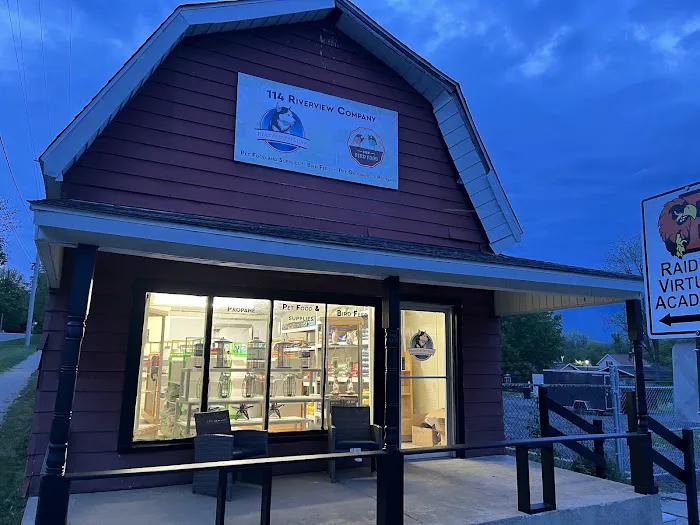 Riverview Pet Store Picture 1