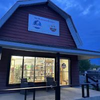 Riverview Pet Store ico