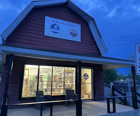 Riverview Pet Store