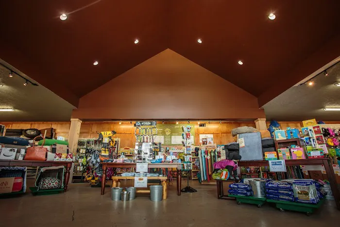 Joey's Pet Outfitters Picture 5