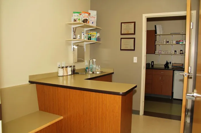 Hill & Harbour Veterinary Center Picture 2