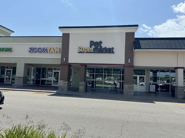 Pet Supermarket Picture 3