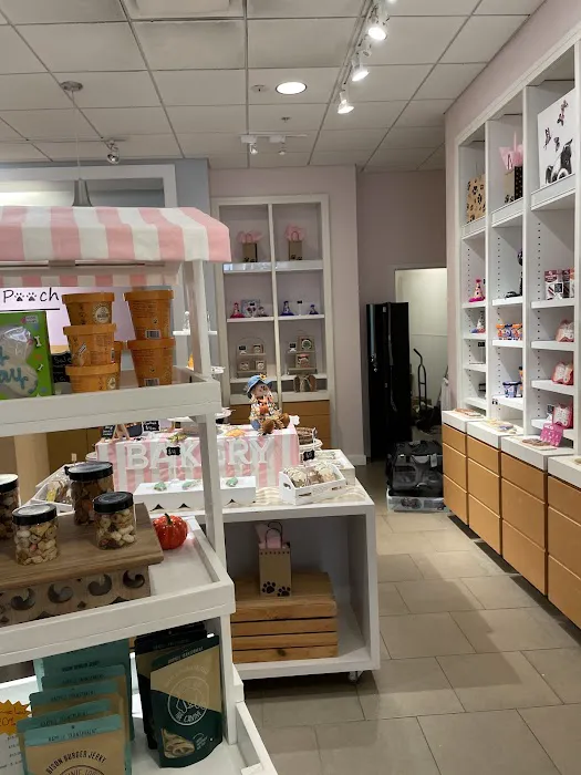 Healthy Pooch Boutique and Bakery Picture 4