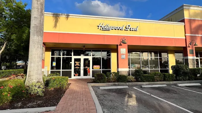 Hollywood Feed Picture 9