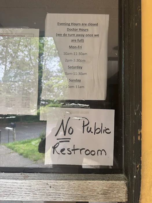 Mattatuck Animal Hospital Picture 2