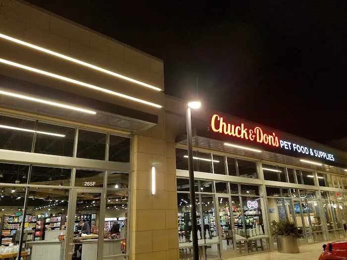 Chuck & Don's Pet Food & Supplies Picture 3