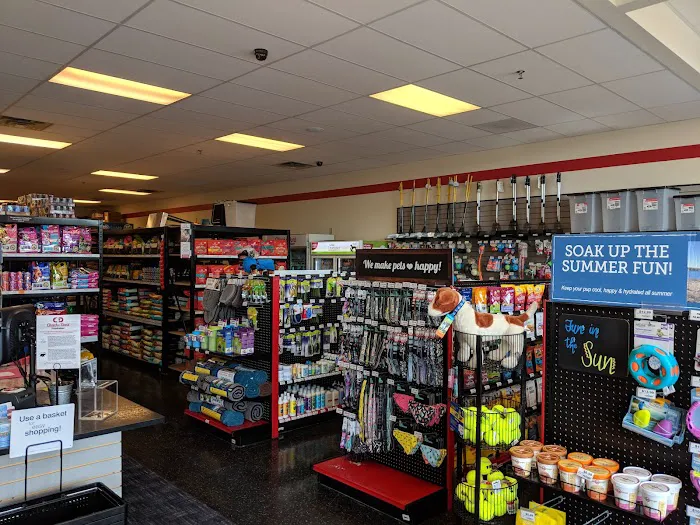 Chuck & Don's Pet Food & Supplies Picture 8