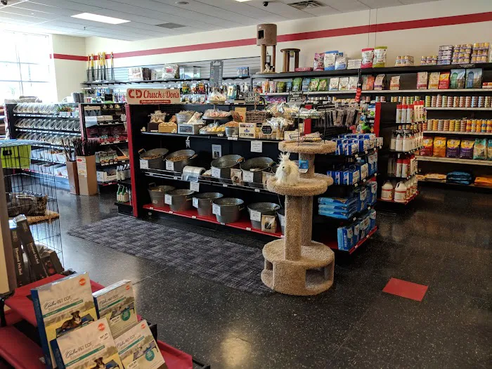 Chuck & Don's Pet Food & Supplies Picture 1