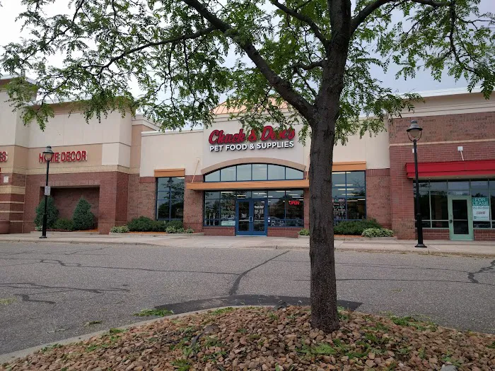 Chuck & Don's Pet Food & Supplies Picture 10