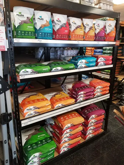 Chuck & Don's Pet Food & Supplies Picture 8