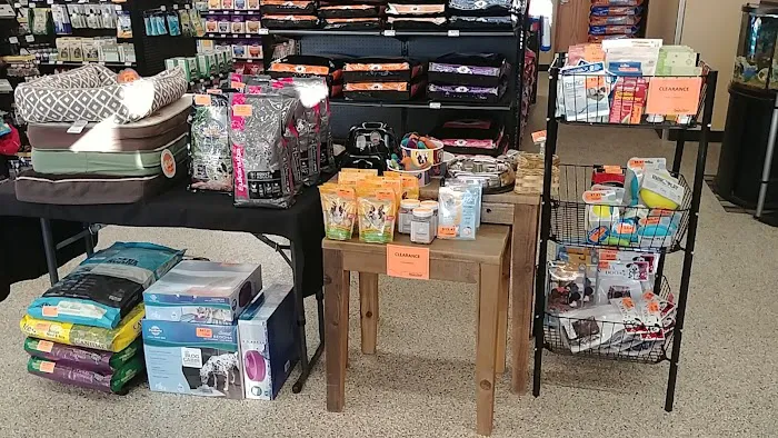 Chuck & Don's Pet Food & Supplies Picture 7