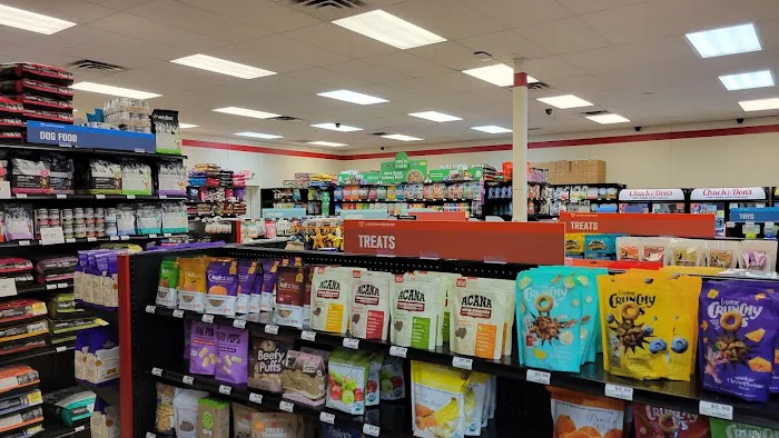 Chuck & Don's Pet Food & Supplies Picture 1