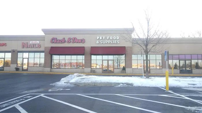 Chuck & Don's Pet Food & Supplies Picture 3