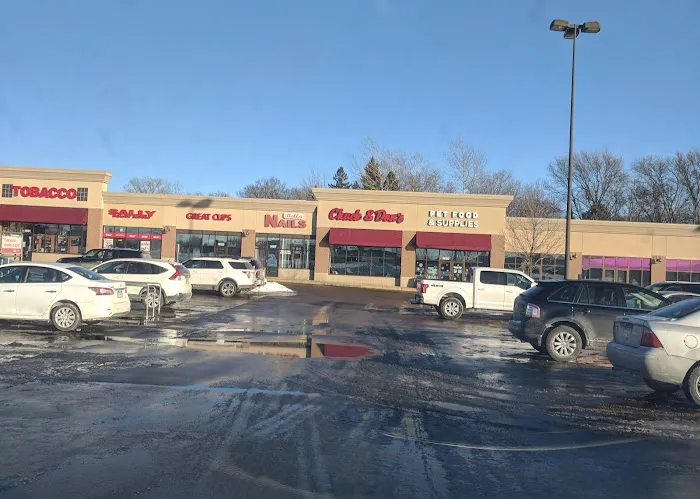 Chuck & Don's Pet Food & Supplies Picture 8