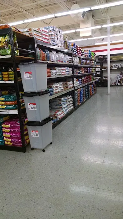 Chuck & Don's Pet Food & Supplies Picture 7