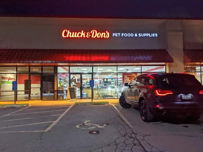 Chuck & Don's Pet Food & Supplies Picture 8