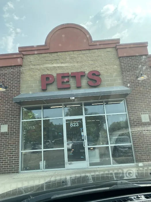 Uncle Earl's Pet Center Picture 2