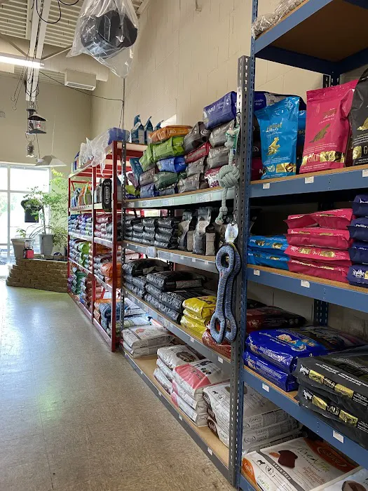 Uncle Earl's Pet Center Picture 4