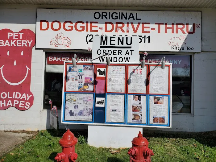 DOGGIE-DRIVE-THRU..........Kitty's too! Picture 1