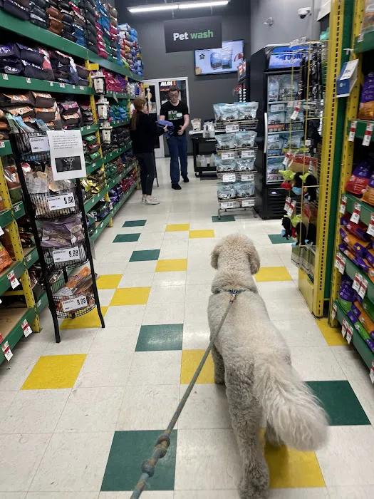 Pet Supplies Plus North Aurora Picture 6