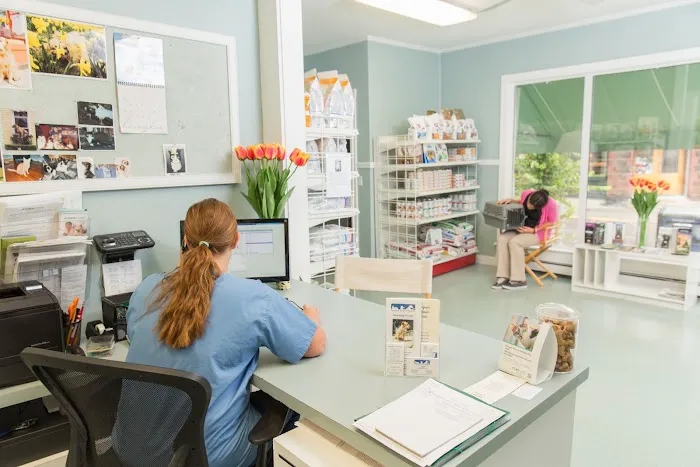 Newport Animal Clinic Picture 6