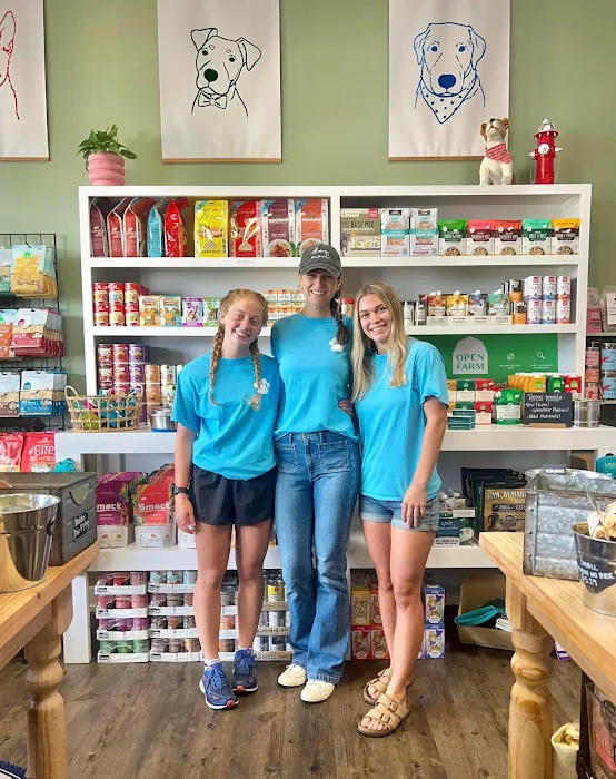 Dog Daze Boutique Picture 6