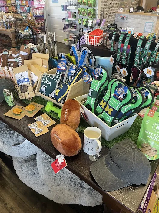 Dog Daze Boutique Picture 8