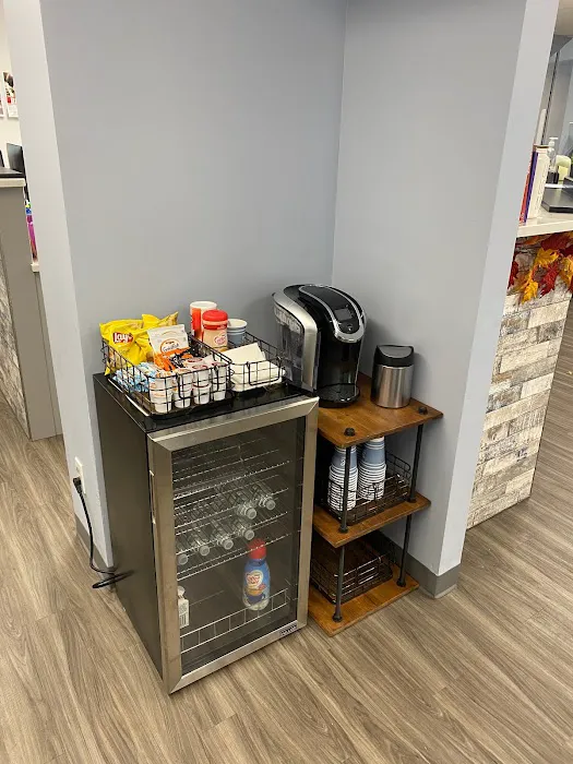 Feeding Hills Veterinary Clinic Picture 5