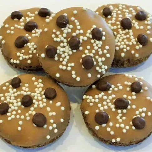 ChowChow Treats And Bakery LLC Picture 2