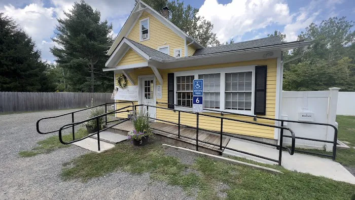 Roxbury Animal Clinic Picture 8