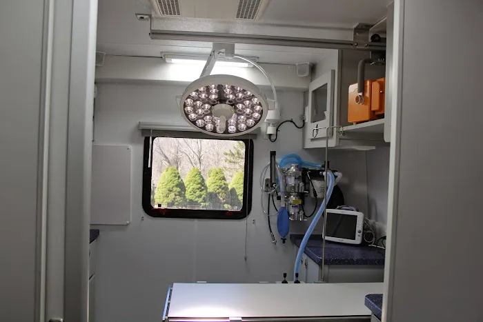 Curbside Veterinary Clinic, LLC Picture 8