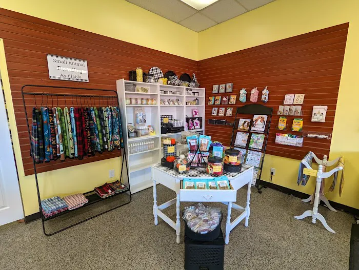 Norm's Piggy Pen Picture 9