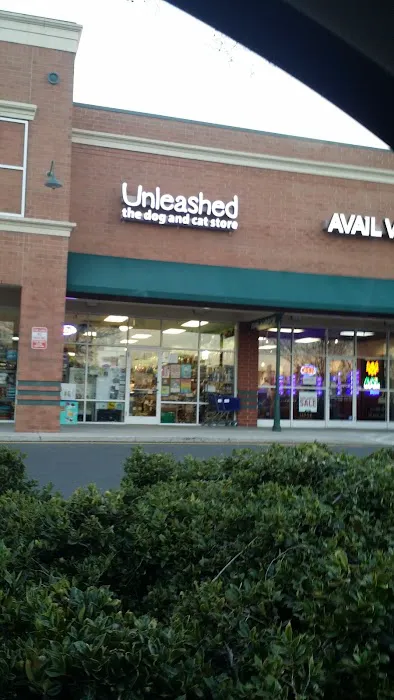 Unleashed, The Dog & Cat Store Crescent Commons Picture 4