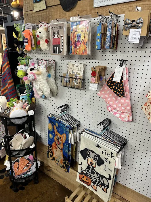 Lilly Ann’s Pet Boutique Picture 7