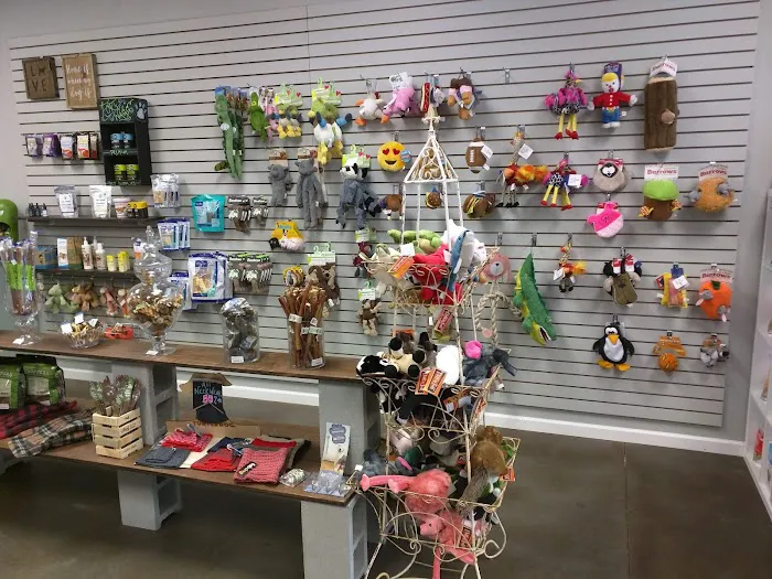 Fort Wagg Pet Store Picture 4