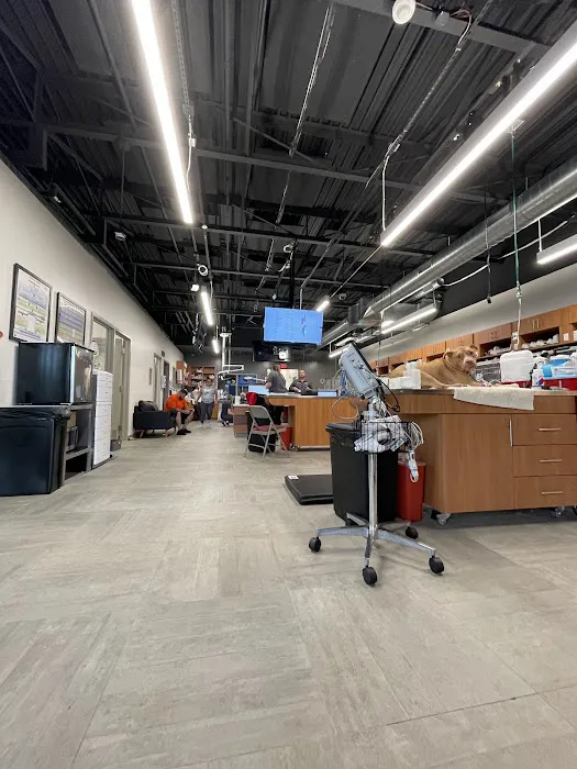 Veterinary Emergency Group Picture 3