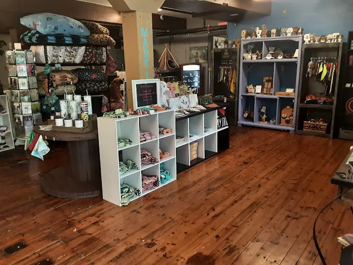 Howlin at the Moon Bakery Picture 6