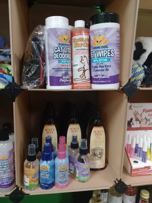 Luv's Gourmet Pet Treats Boutique Picture 1