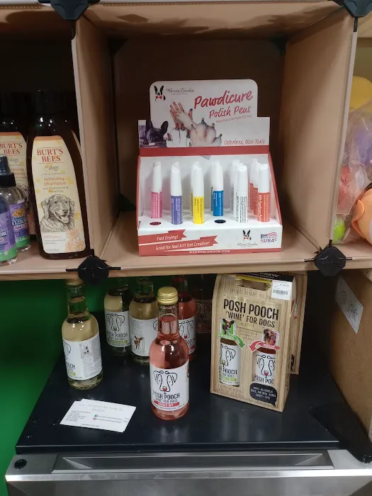 Luv's Gourmet Pet Treats Boutique Picture 5