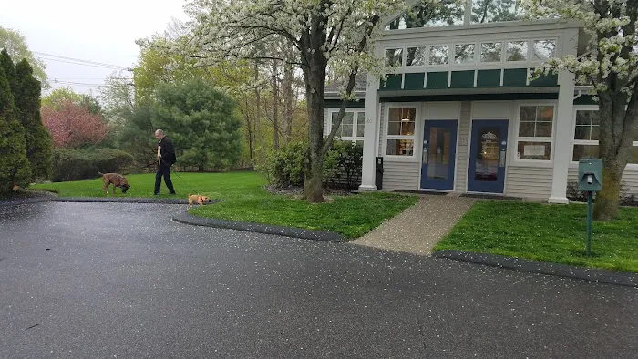 Acorn Animal Hospital Picture 1