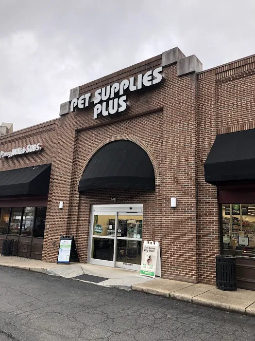 Pet Supplies Plus Charlotte - Elizabeth Picture 3