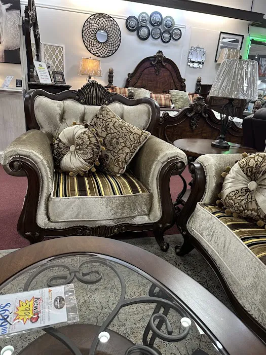 Racho Aweng LLC Picture 4