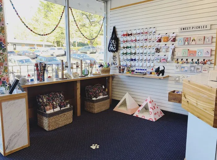 Sweet Pickles Designs - Pet Boutique + Design Center Picture 8