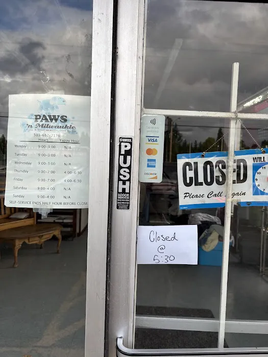 Paws n Milwaukie Picture 2