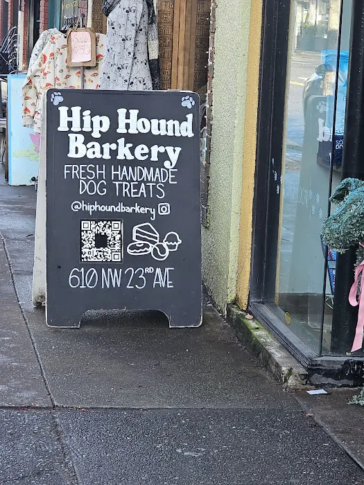 Hip Hound Barkery Picture 6