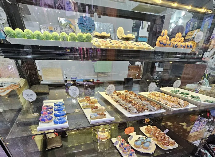 Hip Hound Barkery Picture 7