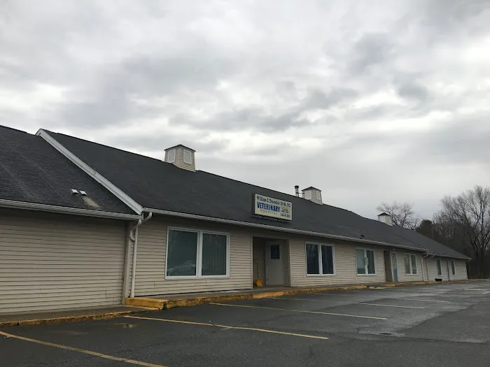 Central Avenue Veterinary Clinic Picture 6