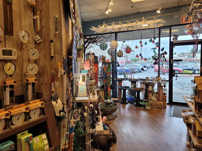 Backyard Bird Shop Vancouver LTD Picture 2