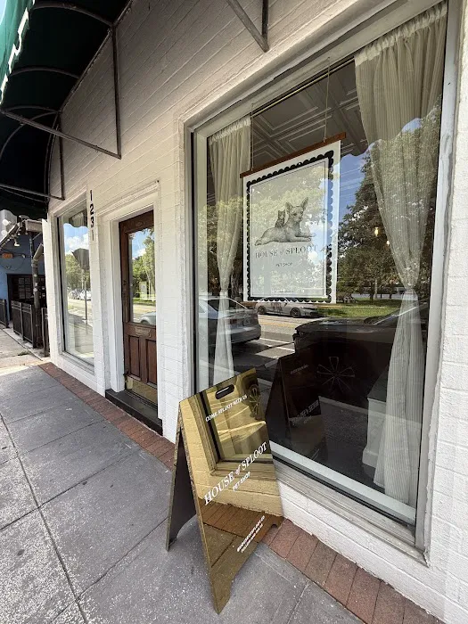 House of Sploot Pet Shop Picture 3